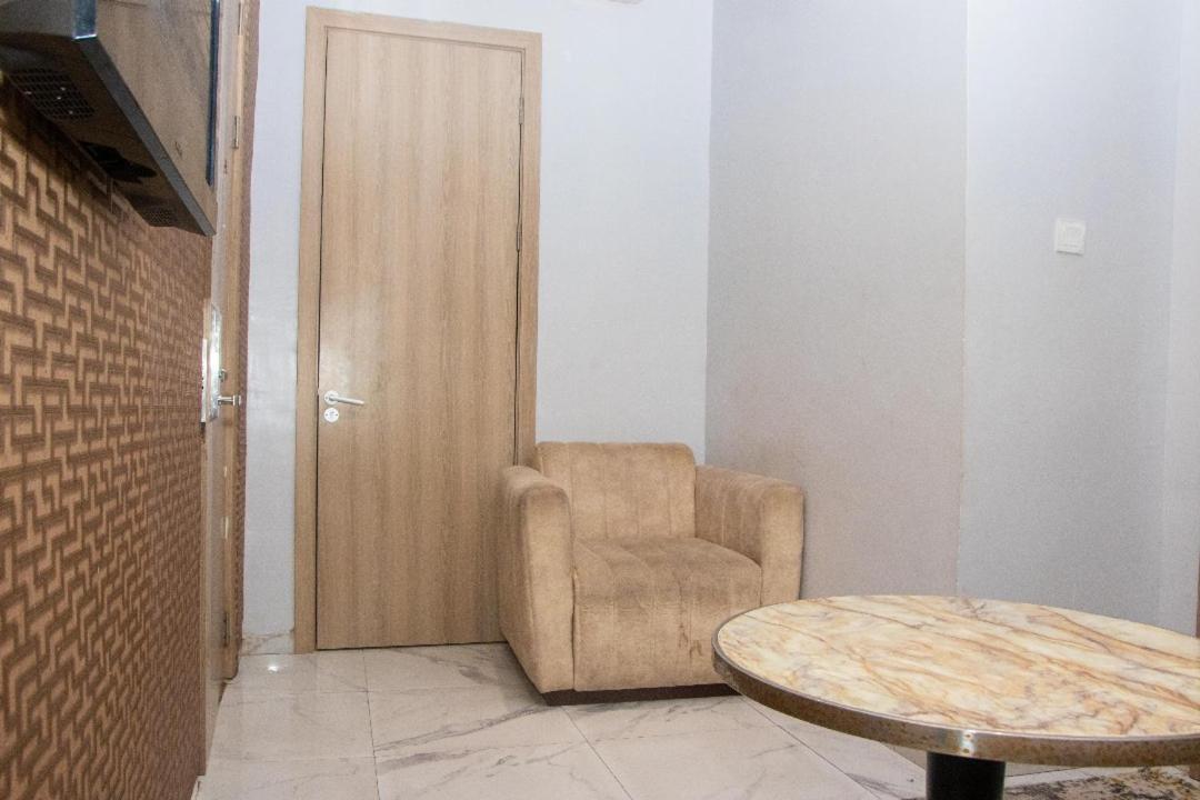 Perfecto La Villa Hotel And Suites Lagos Exterior photo